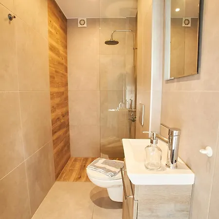Golden Apartment, By Binobi Innovative Management! * Салоники